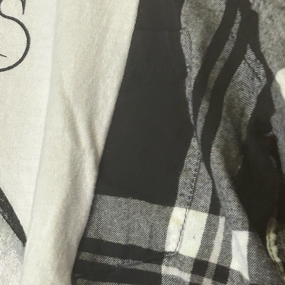 NWT Upcycled Fleetwood Mac Flannel Tee size S-M - Picture 3 of 5